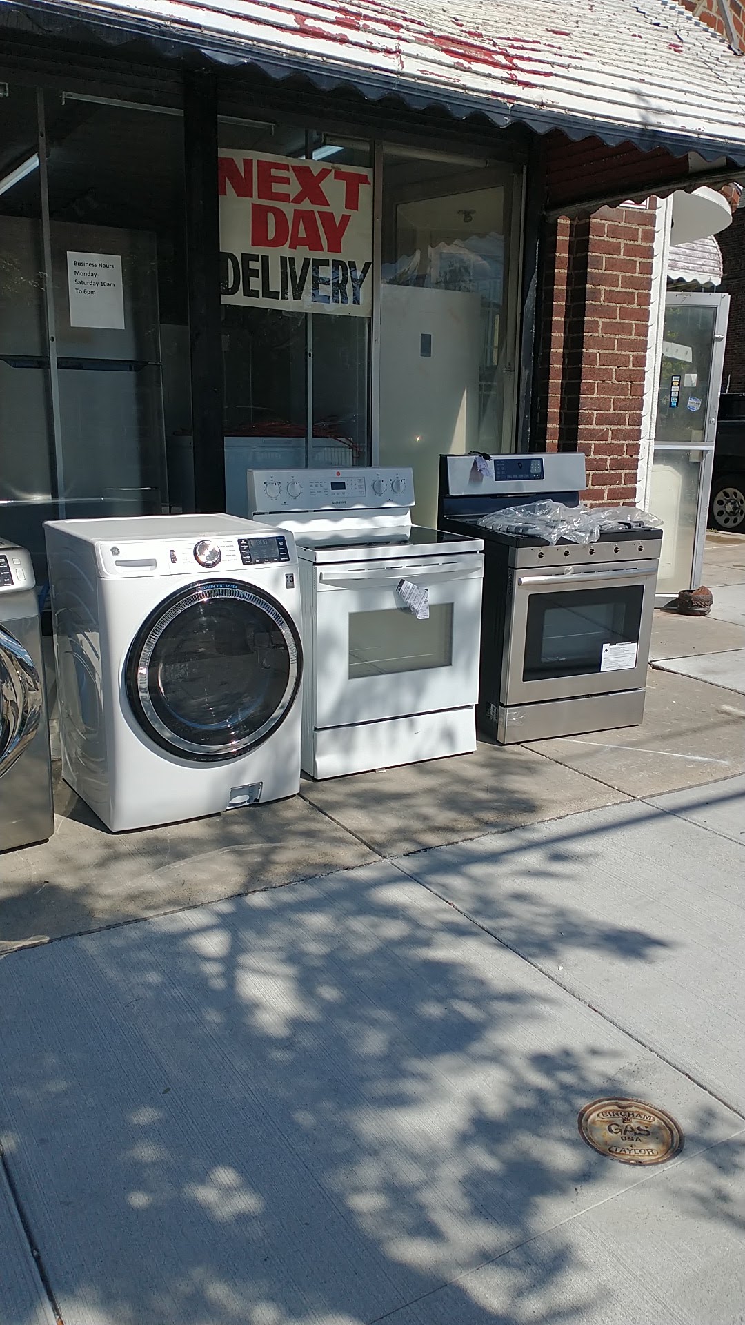 Kinsman Appliance Outlet
