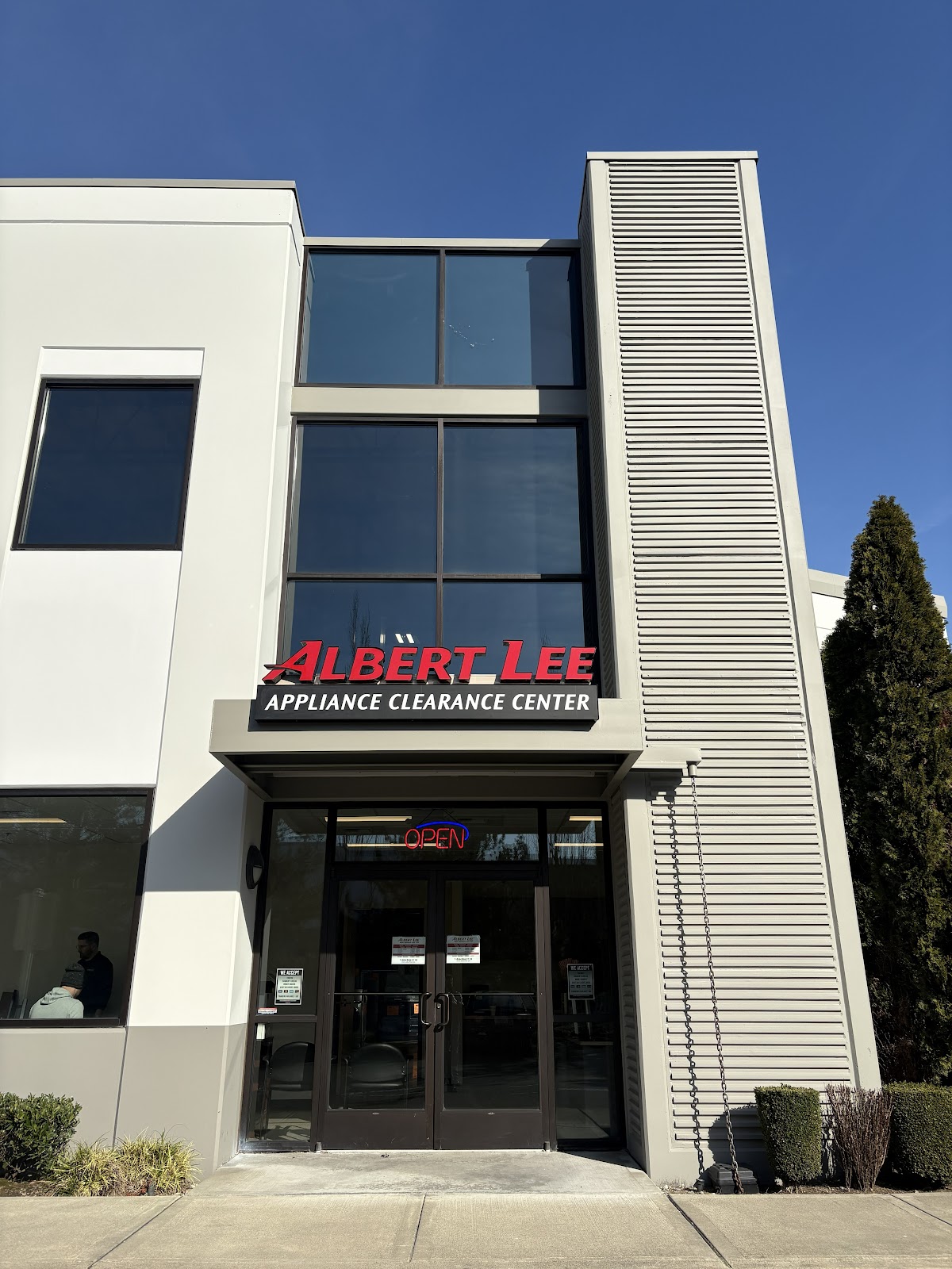 Albert Lee Appliance Clearance Center