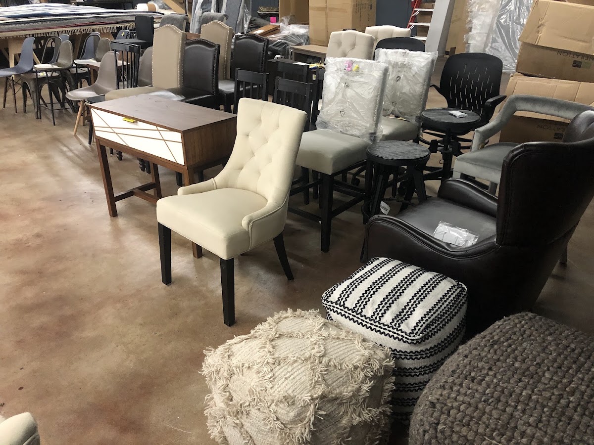 Furnishings 4 Less