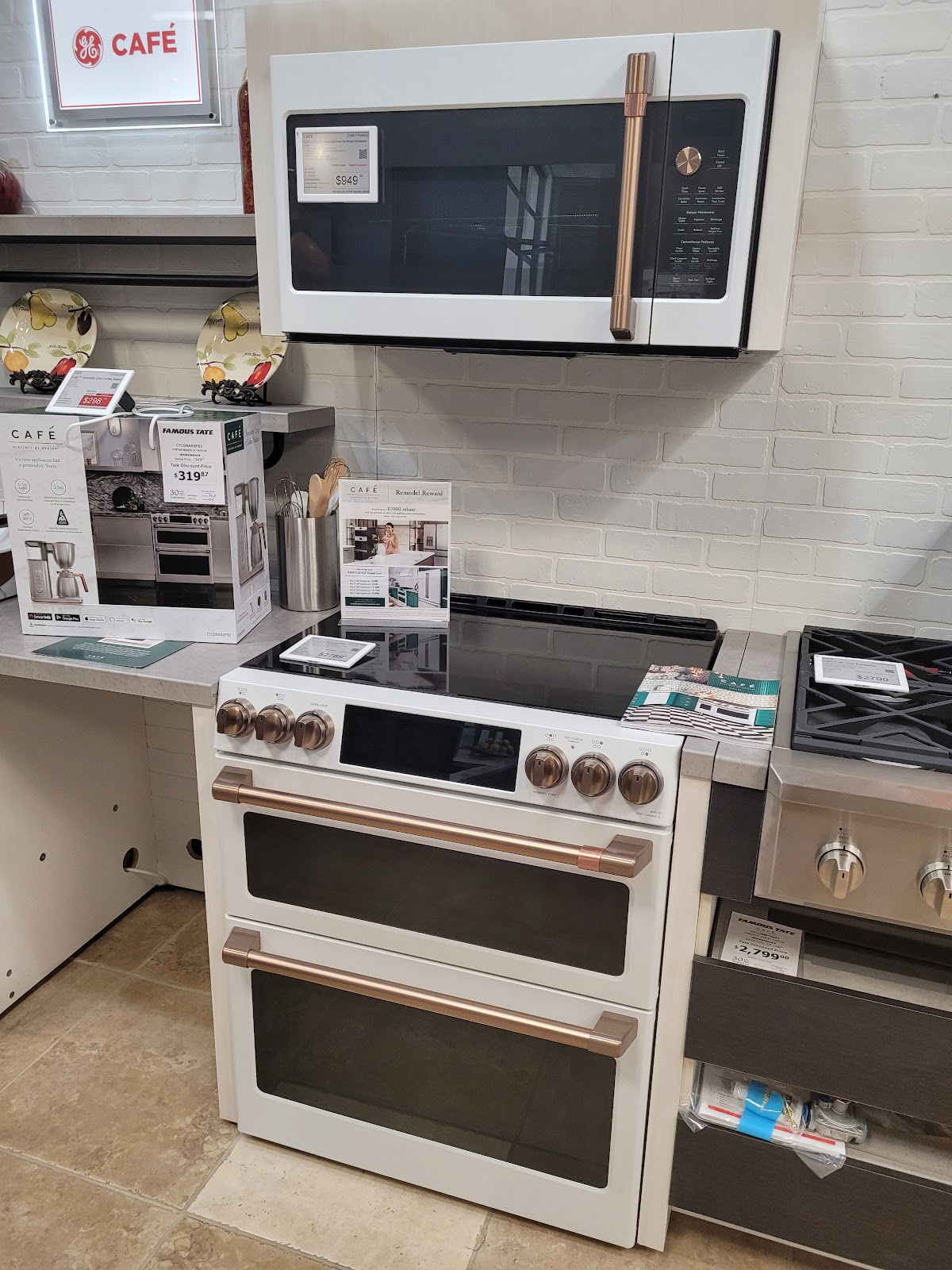 Famous Tate Appliance & Bedding Center