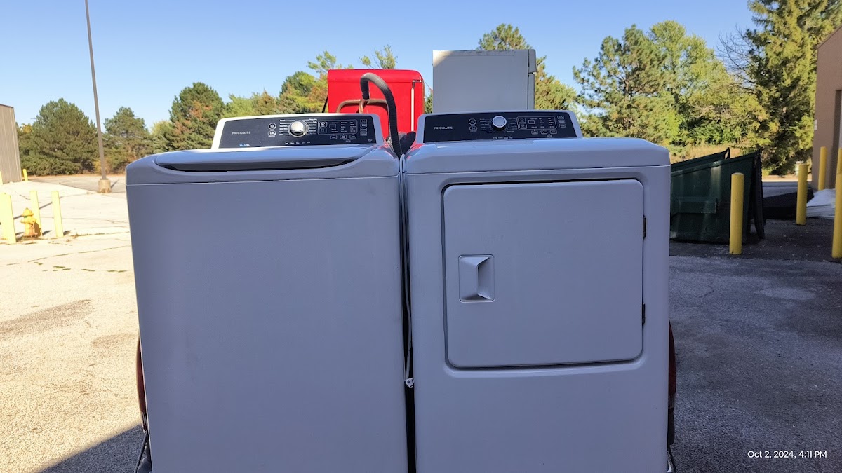 Reeces Maytag Home Appliance