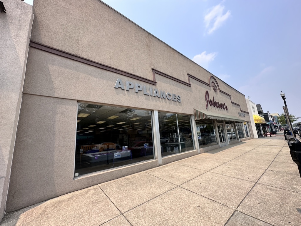 Johnson's Appliances & Bedding