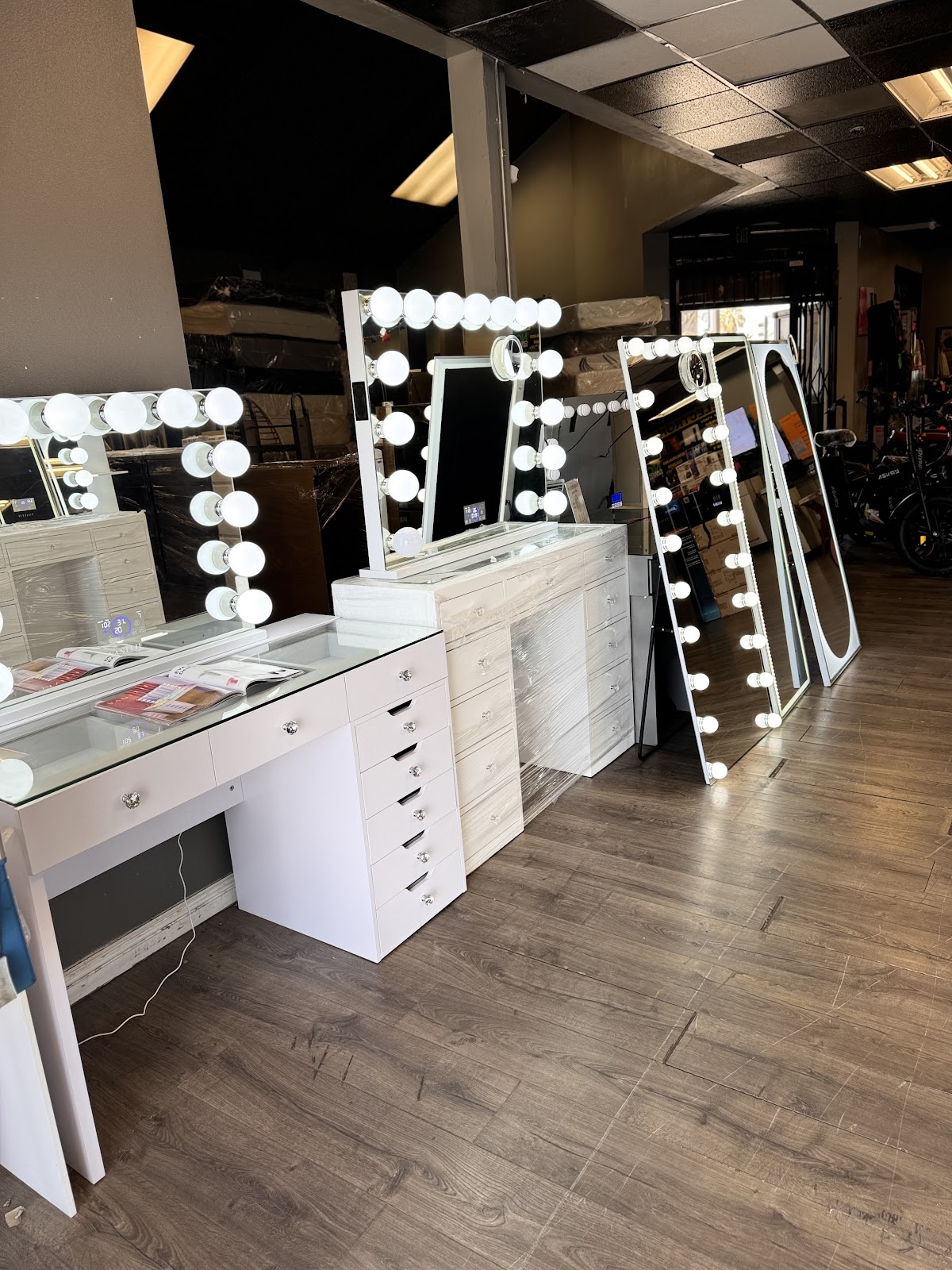 Jurupa Outlet
