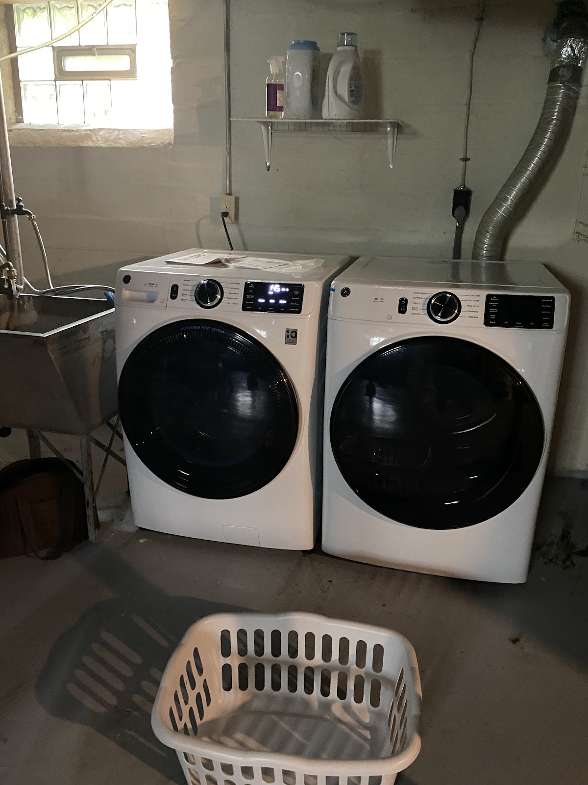 Appliance Outlet Center