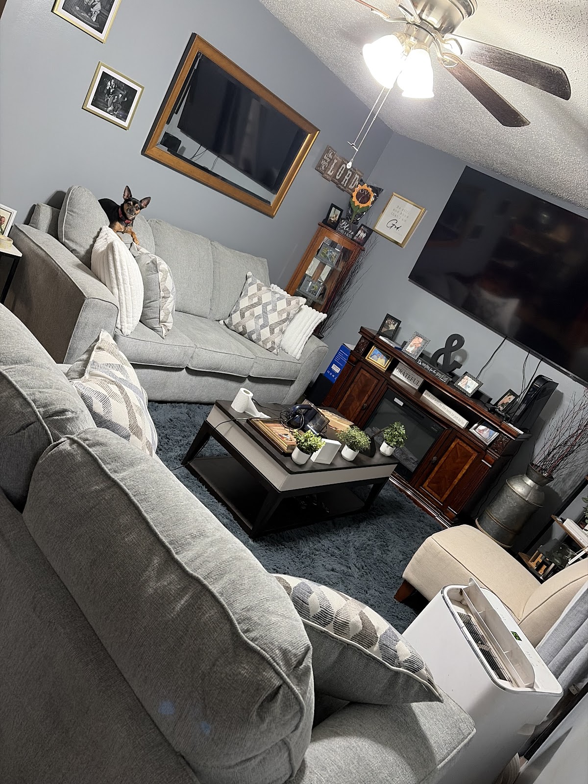 Farmers Home Furniture