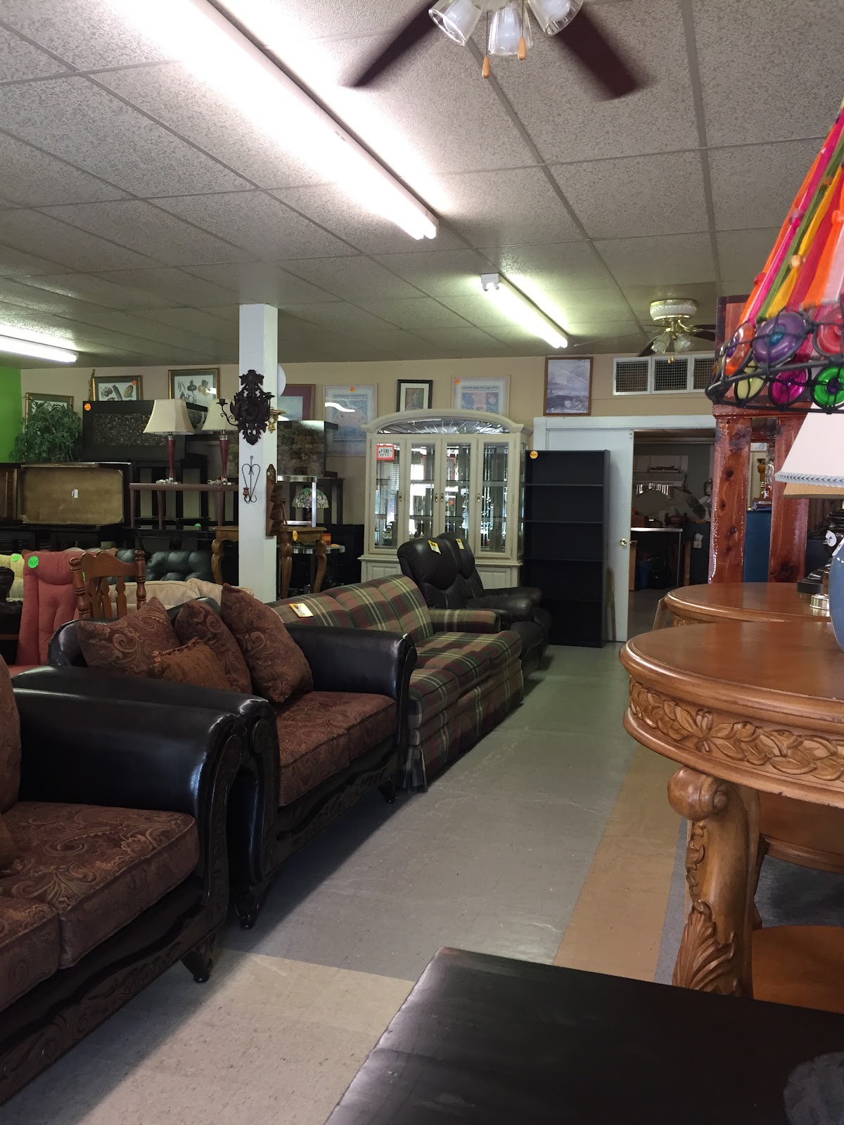 Mary's Used Furniture and Appliances