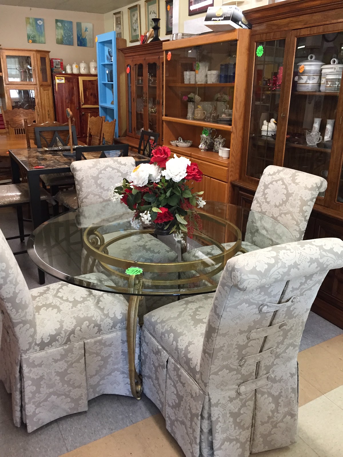 Mary's Used Furniture and Appliances