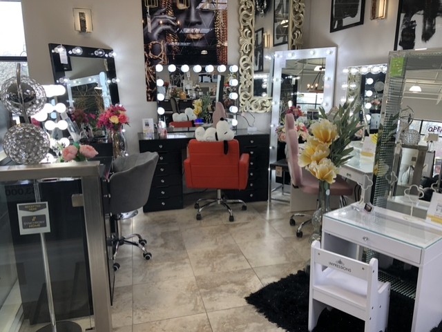 Hollywood Furniture