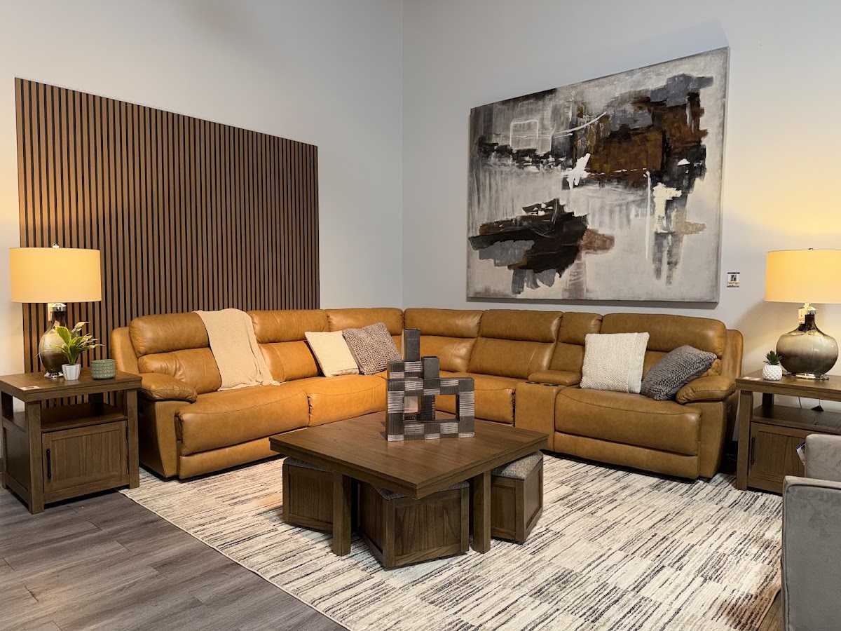 Canales Furniture / Mueblería Arlington Matlock