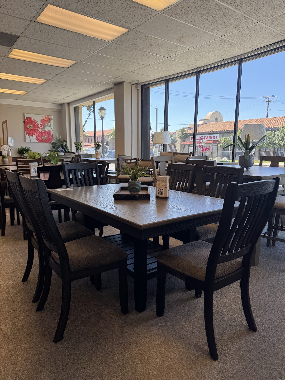 Alfonsos Furniture & Mattress