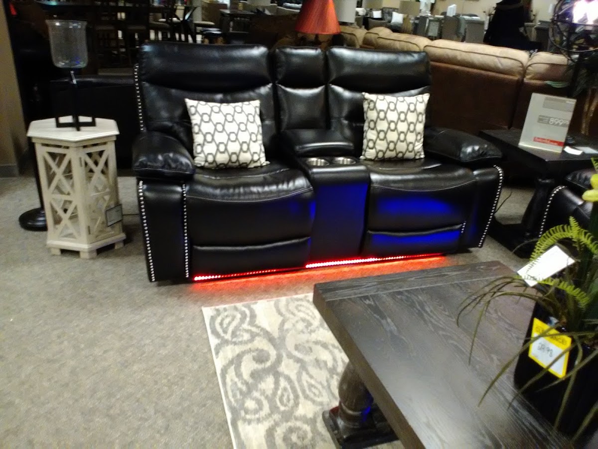 Hometown Furniture Valdosta