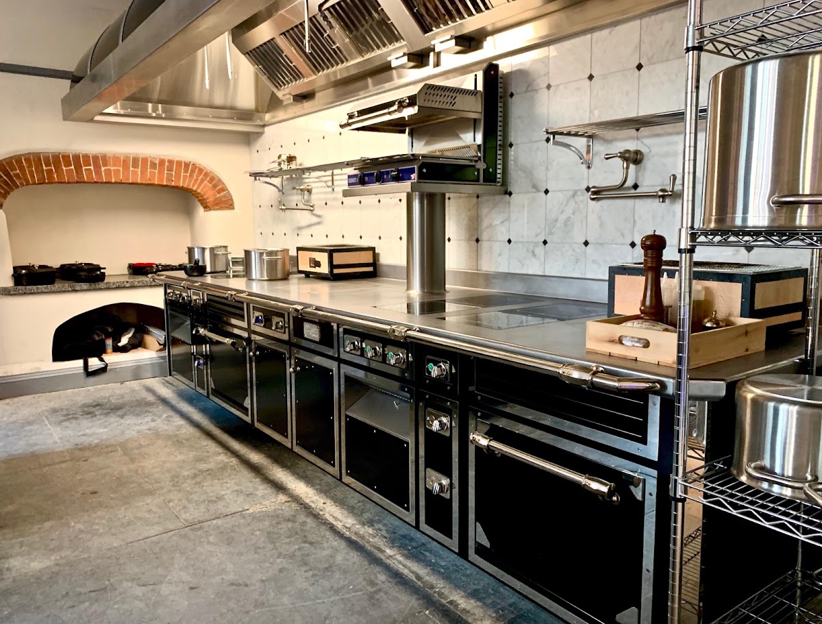 Curated Appliance Group