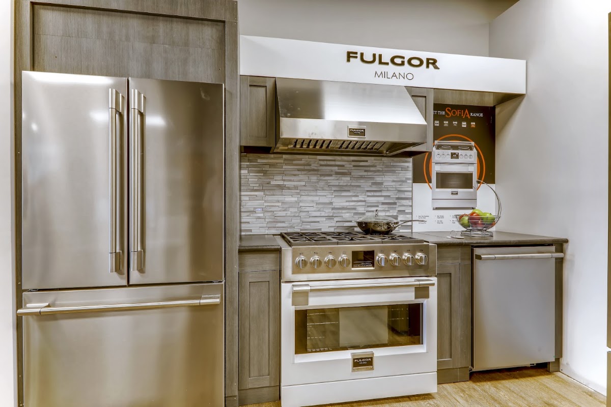Distinctive Kitchen and Appliance World