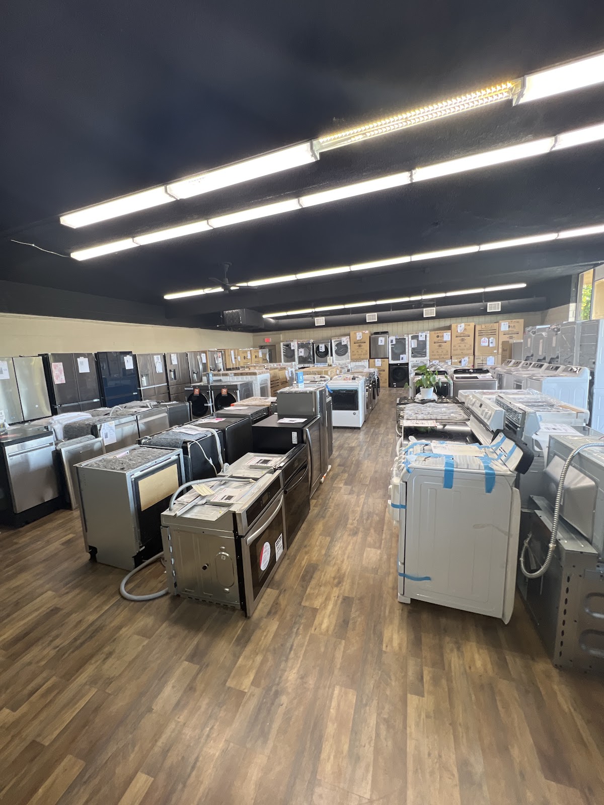 Falcon Appliances Outlet