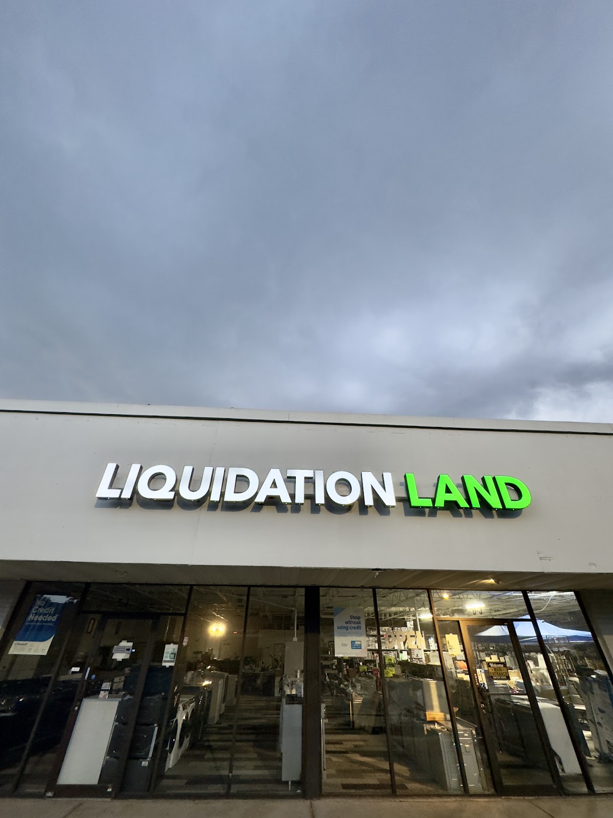 Liquidation Land